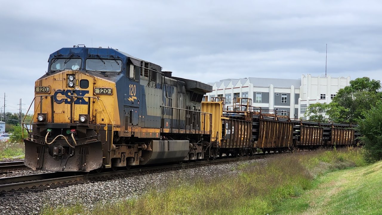 General Electric AC4400CW Idle - YouTube