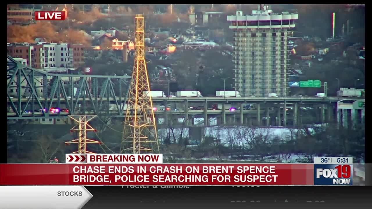 Brent Spence Bridge blocked after police chase ends in crash - YouTube