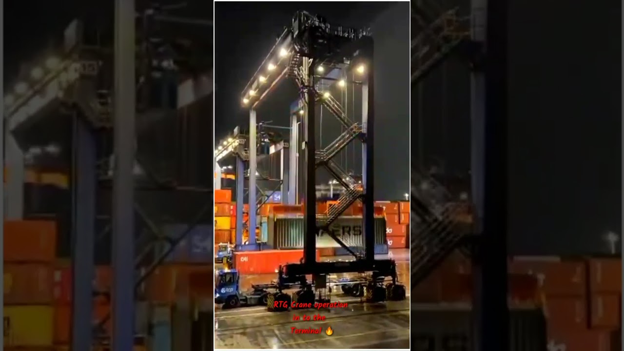 RTG Crane operation in to the port terminal 🔥