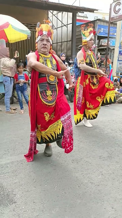 Gandrung banyuwangi#youtubeshort #karnaval #satuyangtakbisalepas #dance #tari