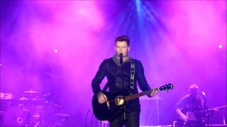 Video thumbnail of "Rafał Brzozowski - Na dobre masz zawsze mnie - 28.01.2013 Warszawa Torwar"