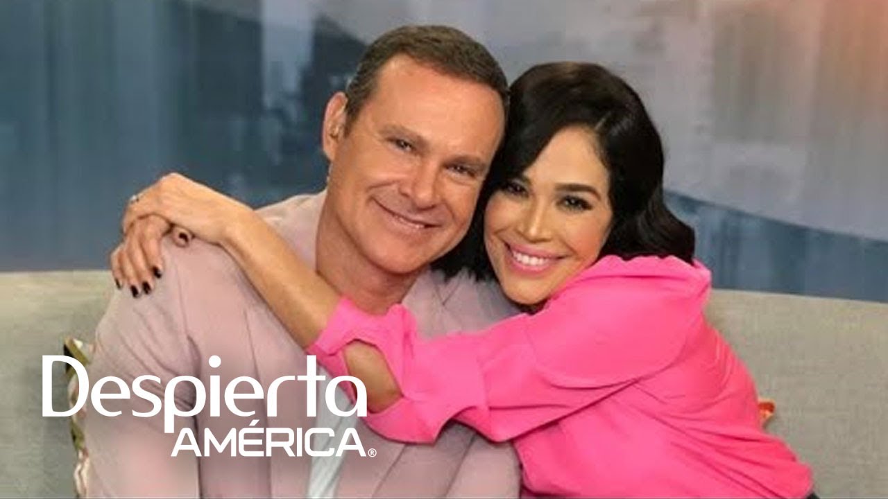 Karla Martinez Y Su Hermano