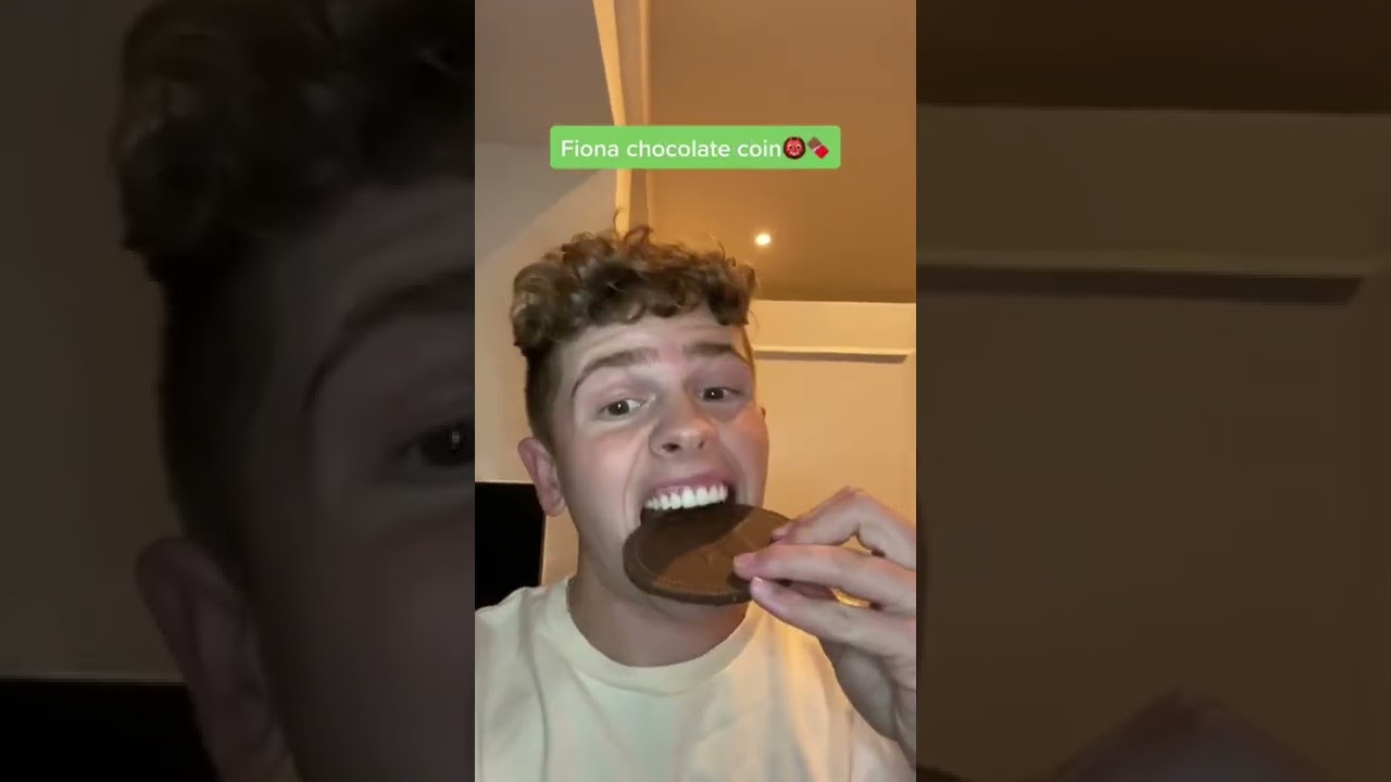 I ate shrek food on a Shrek adventure! 