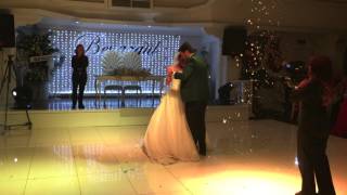 Muhteşem İlk Dans - Kar Ve Güller Altında Mükemmel