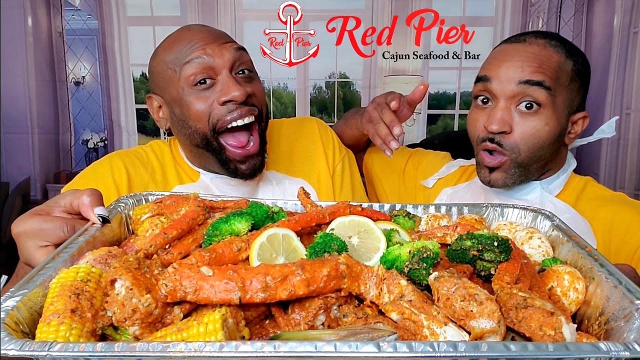 RED PIER SEAFOOD FEAST MUKBANG 먹방 ... HUBBY EDITION ... EATING SHOW 먹방 ... HAPPY HOLIDAYS 😊 💋