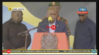 Download Mpya: Rais Magufuli Amsamehe Mkurugenzi / Atangaza Kahama Kuwa Manispaa/"al Video MP3 Mpya: Rais Magufuli Amsamehe Mkurugenzi / Atangaza Kahama Kuwa Manispaa/"al