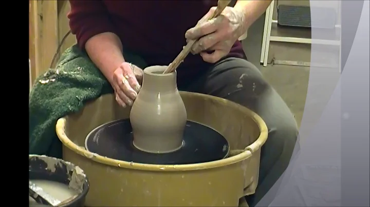 Kathy Kerner with Woodlawn Pottery demonstration