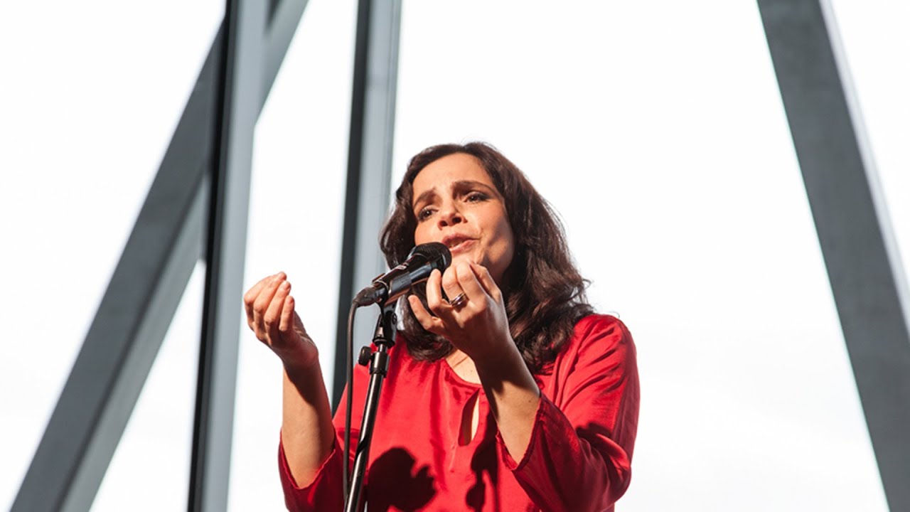 Carla Pires - Meu amor, meu amor (Ary Dos Santos, Alain Robert Oulman) Live @ Bimhuis Amsterdam