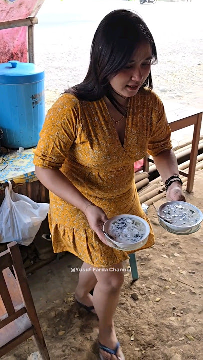 Wow, Poll!! Beautiful Widow's Ice Dawet, Mbak Melani