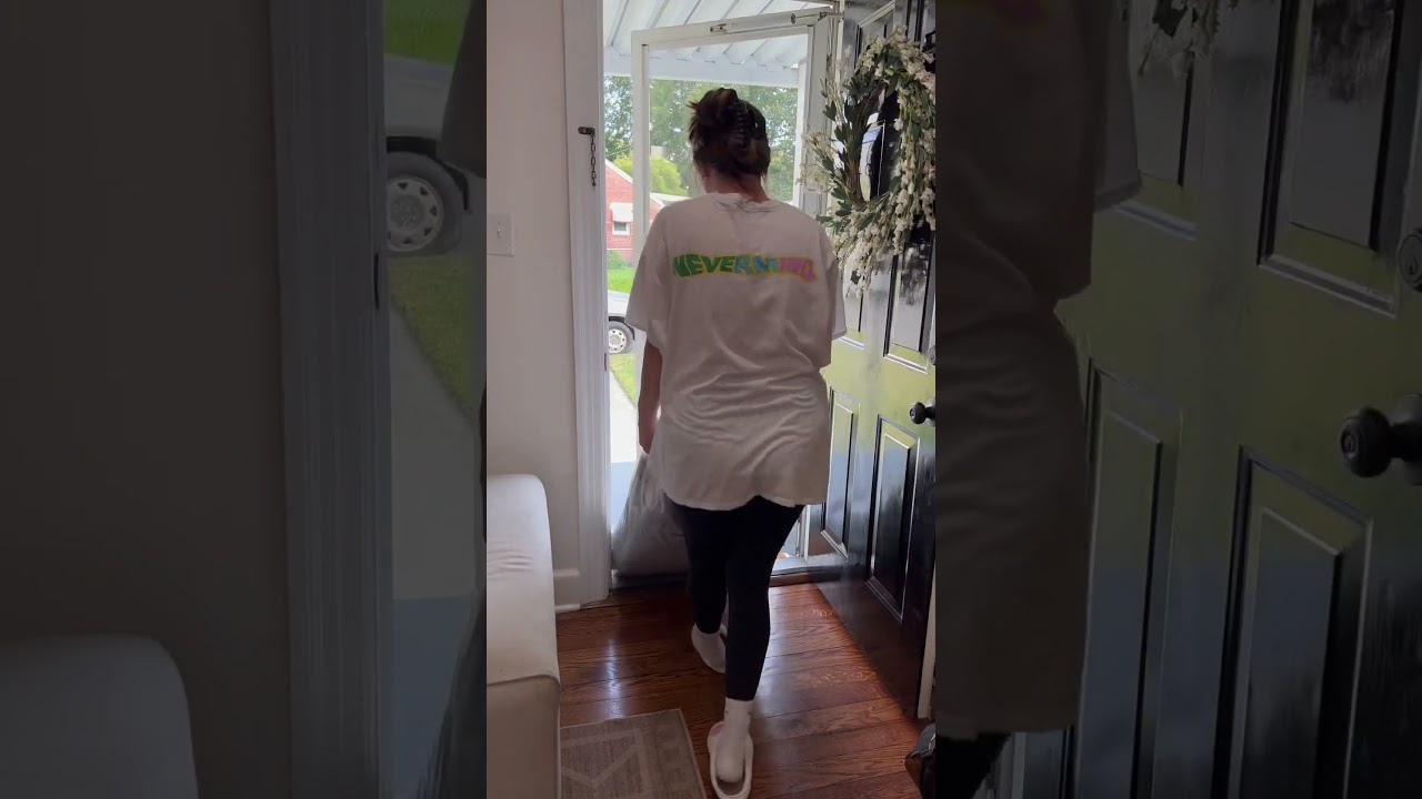 Room REFRESH with RugsUSA! Boho room rug ✨ 