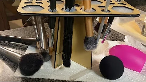 Easy how to wash makeup brushes!