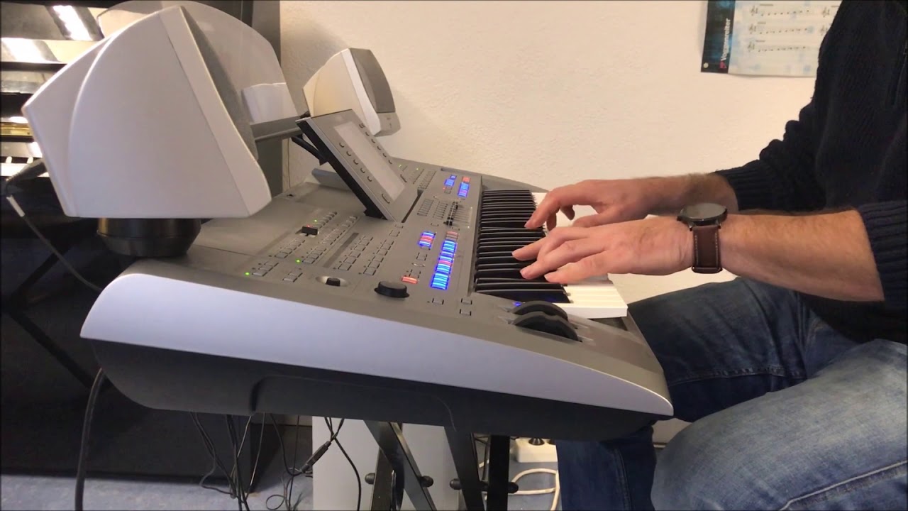 Yamaha Tyros 5 - Ich Hab' Nen Bungalow In Santa Nirgendwo