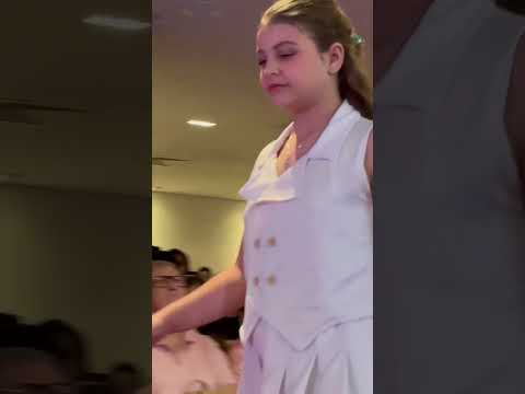 Desfile com Gi Alparone
