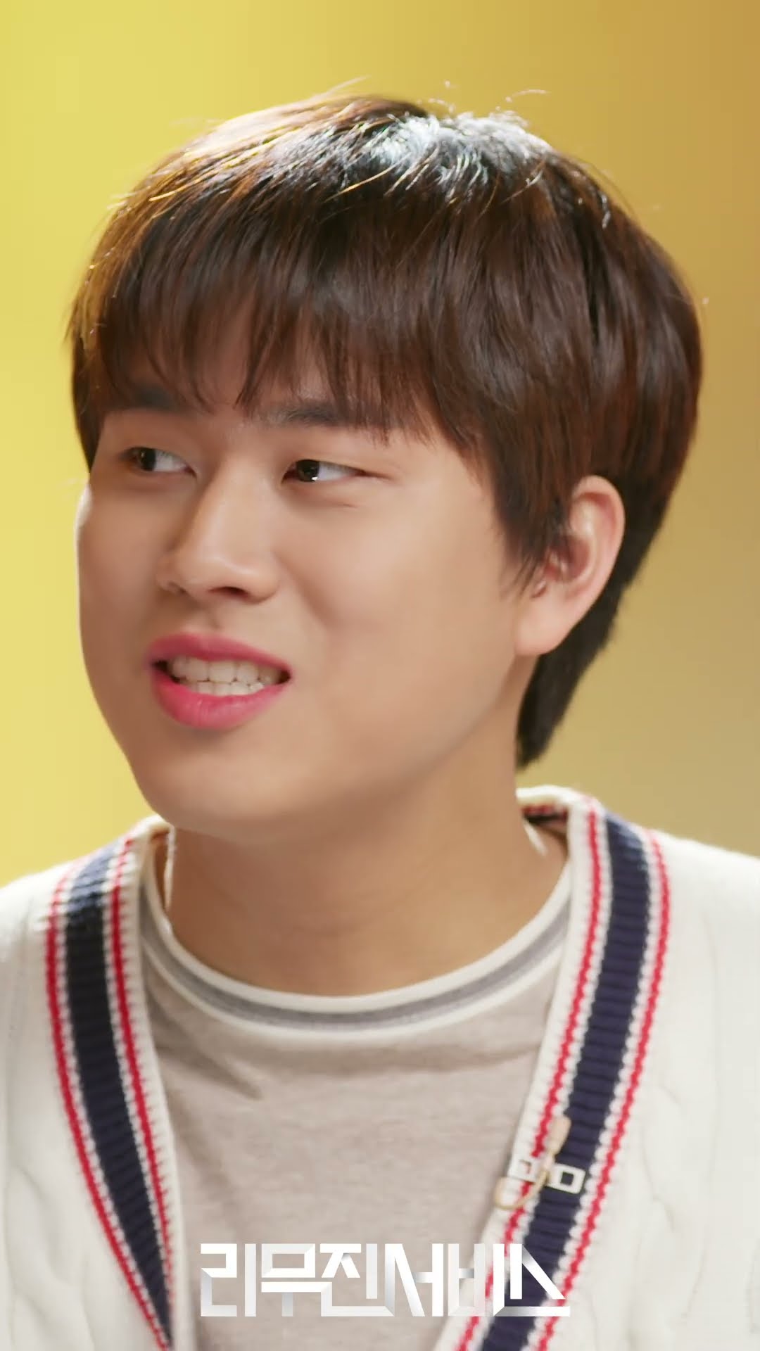[리무진서비스] 리무진에 탑승한 수상한 그녀, 오두리⁉? 근데 이제 부캐가 배우 정지소인...? | EP.148 선공개 영상 #shorts #리무진서비스 #정지소