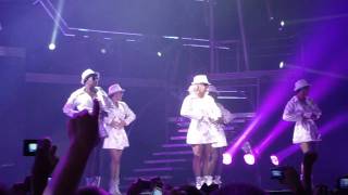 Britney Spears - 3 (Live in Arena Zagreb, 1.10.2011)
