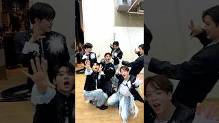 “𝐋𝐈𝐍𝐄 𝐌𝐄 𝐍𝐎𝐖” 𝐃𝐚𝐧𝐜𝐞 𝐂𝐡𝐚𝐥𝐥𝐞𝐧𝐠𝐞 LINE ME NOW with REIJI さん ありがとうございました！#REIJI #ORβIT