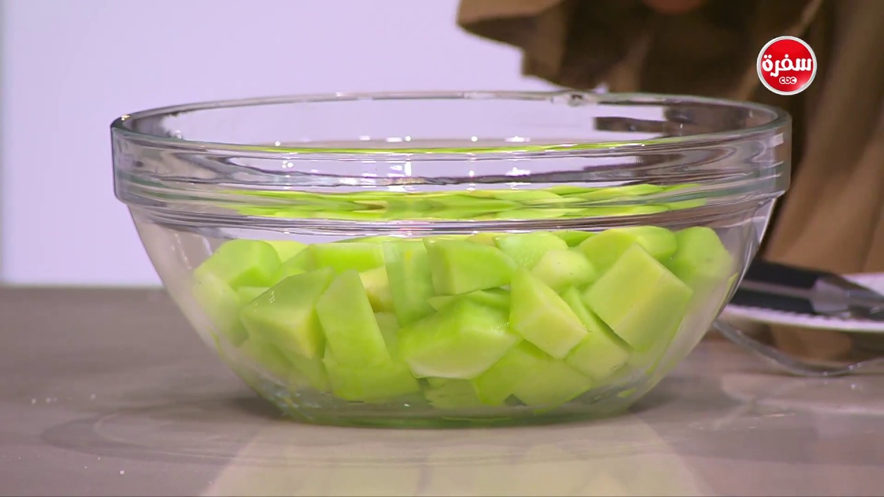 أتيكيت تقطيع وتقديم الفاكهة من إيمان عفيفي   الجزء الثاني  | هي وبس