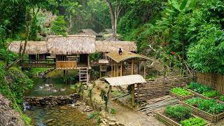 Finishing a Unique Bamboo-and-Earth Roof – Building a Dream Farm Deep in the Forest