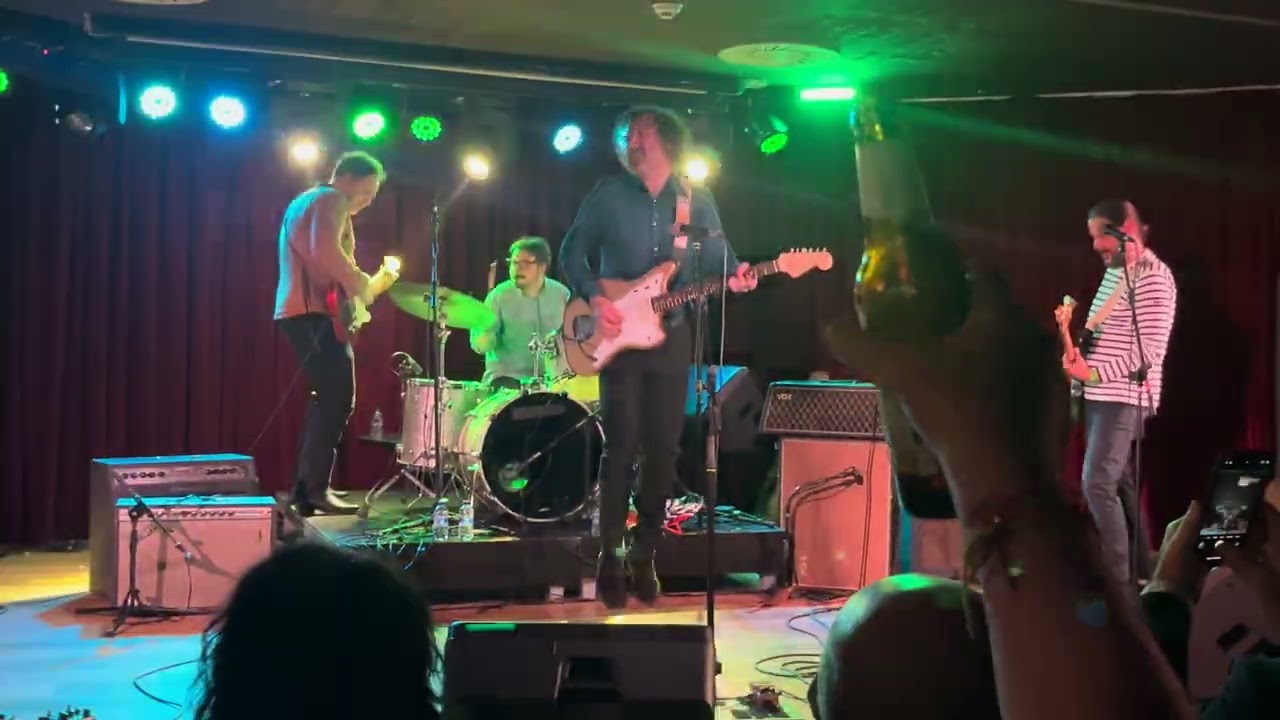 Doctor Explosión - El último hombre (Ilegales cover)