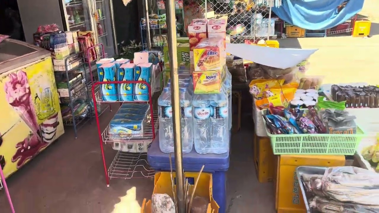 อัตตะปือ! ตุ๊กๆ เข้าเมือง 2.5 k 50,000 k โรงแรม 150,000 k 215 b มีแอร์ เครื่องทำน้ำร้อน