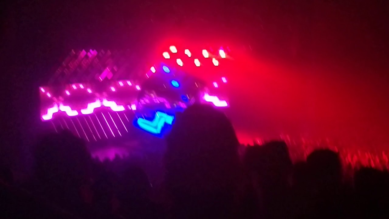 Deadmau5The Longest Road [Live] YouTube