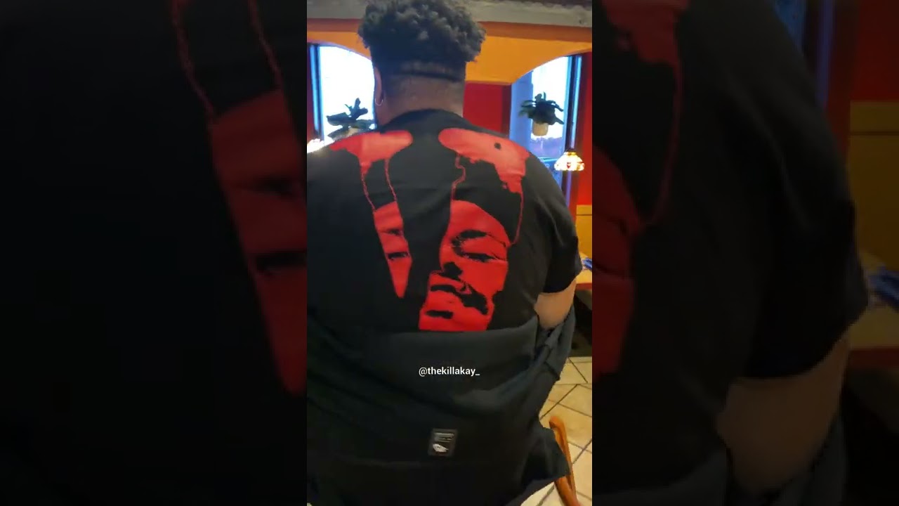 How Dudes Be When They Get Their First Vlone Shirt 😂😂😂