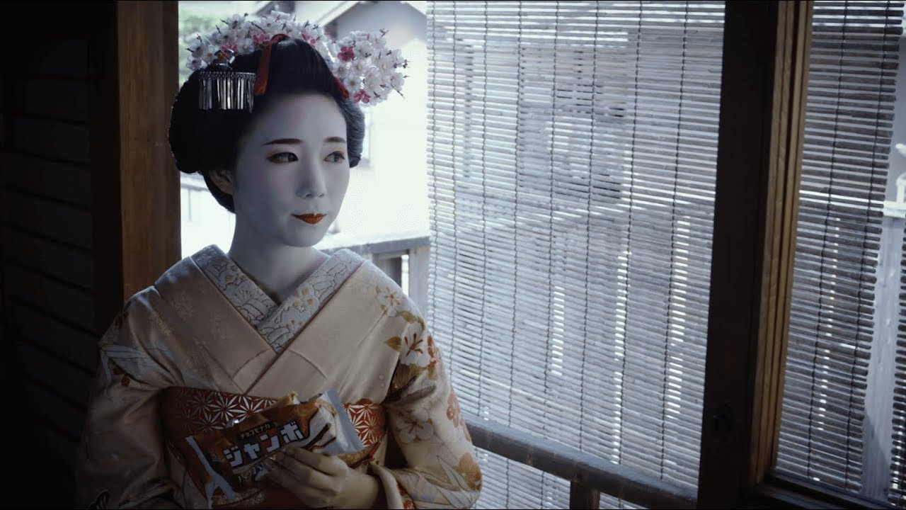 50周年のチョコモナカジャンボは 究極のパリパリ感 が美味しさのカギ 海外メディアも絶賛する 最高のアイス のこだわりとは グルメ情報誌 おとなの週末web