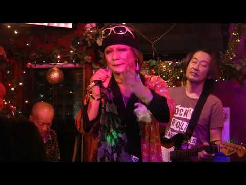 KING BEE feat今給黎博美　”リビングデッド～退屈な恋～蜘蛛の夢” @BarKING BEE