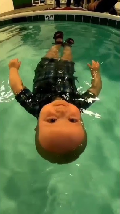 FCv/- baby chilling in swimming pool 😍