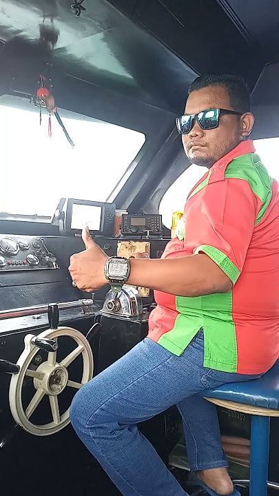 VIRAL!!! SI GEMOI JADI KAPTEN KAPAL FERRY...