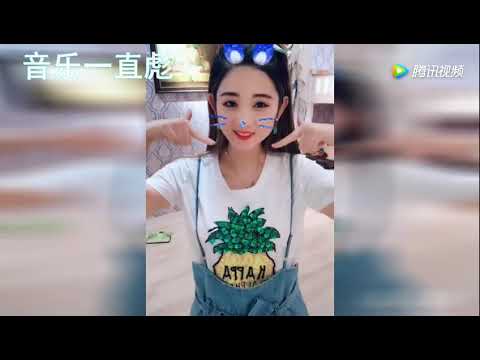 这首歌曲好有魔性，明星们也忍不住跟着模仿
