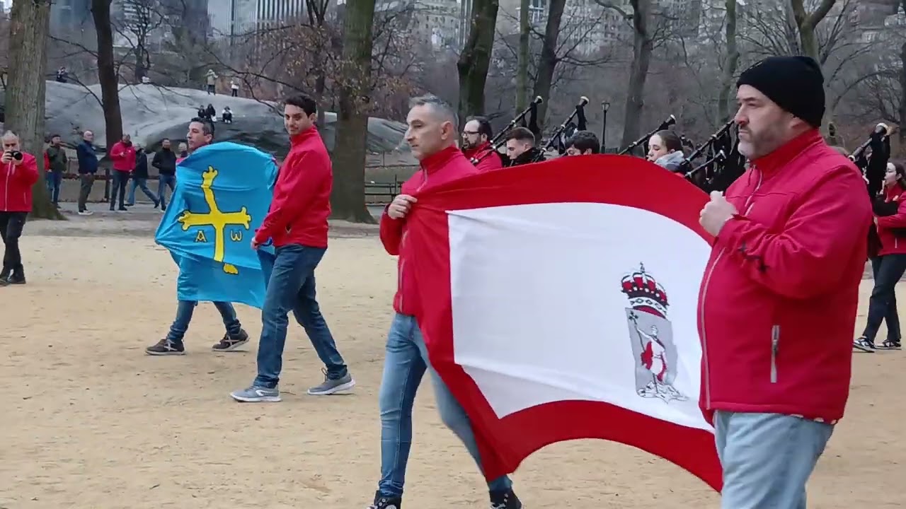 Banda de Gaites de Xixón ensayando en EE.UU