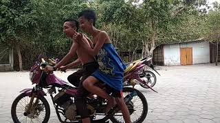 Aku Mundur Alon Alon!!Story Wa Lucu