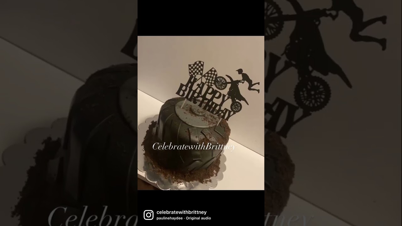 Crack in fondant? Easy fix hack