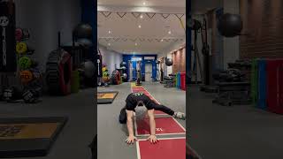 Half frog dynamic stretch