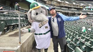 An Empty But Incredible Night at Worst Stadium In Baseball - Oakland Coliseum / Ballpark Food & Tour