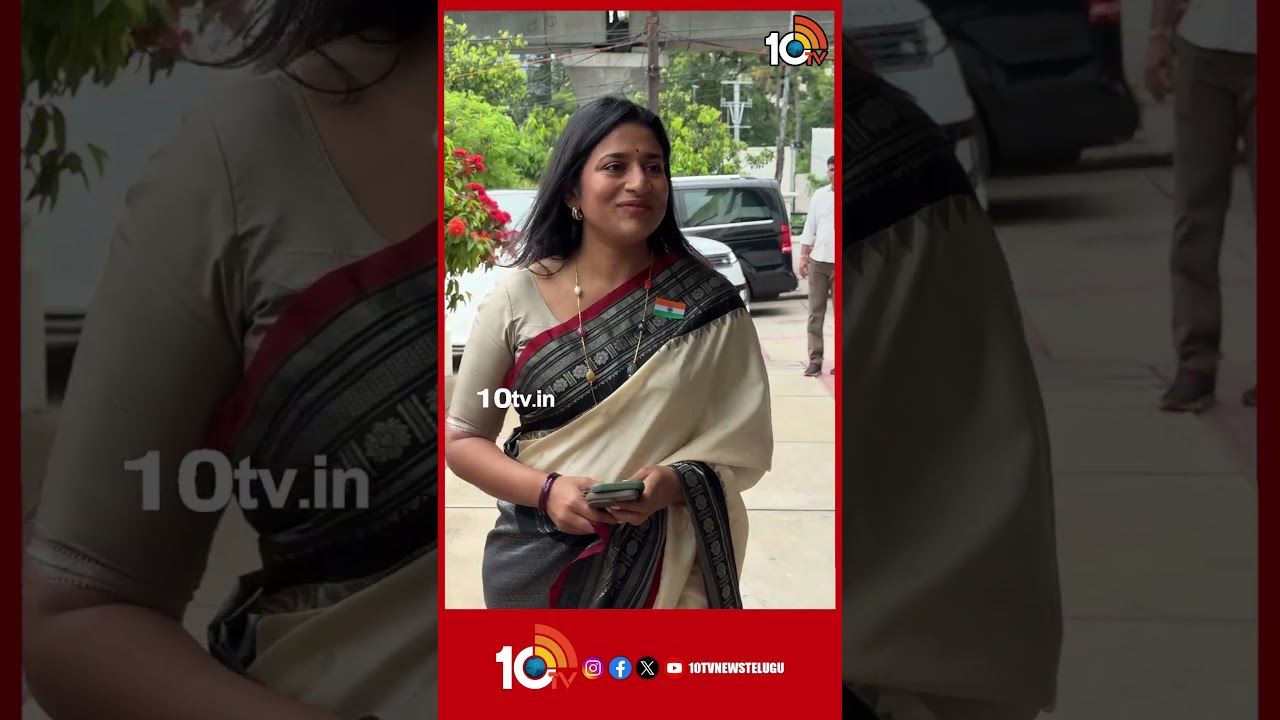 Megastar Chiranjeevi Flag Hoisting At Chiranjeevi Blood Bank 