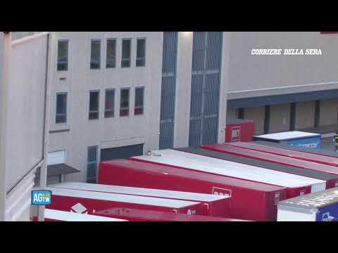 Video Milano, enorme incendio allo stabilimento Brt