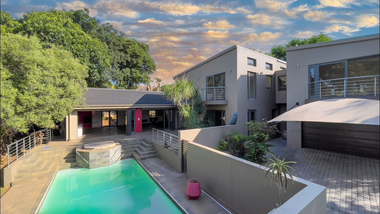 Bedfordview / Johannesburg Stunning 4 Bedroom House Available For