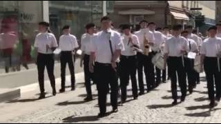 Musikparad med Västerås Youth Marching Band