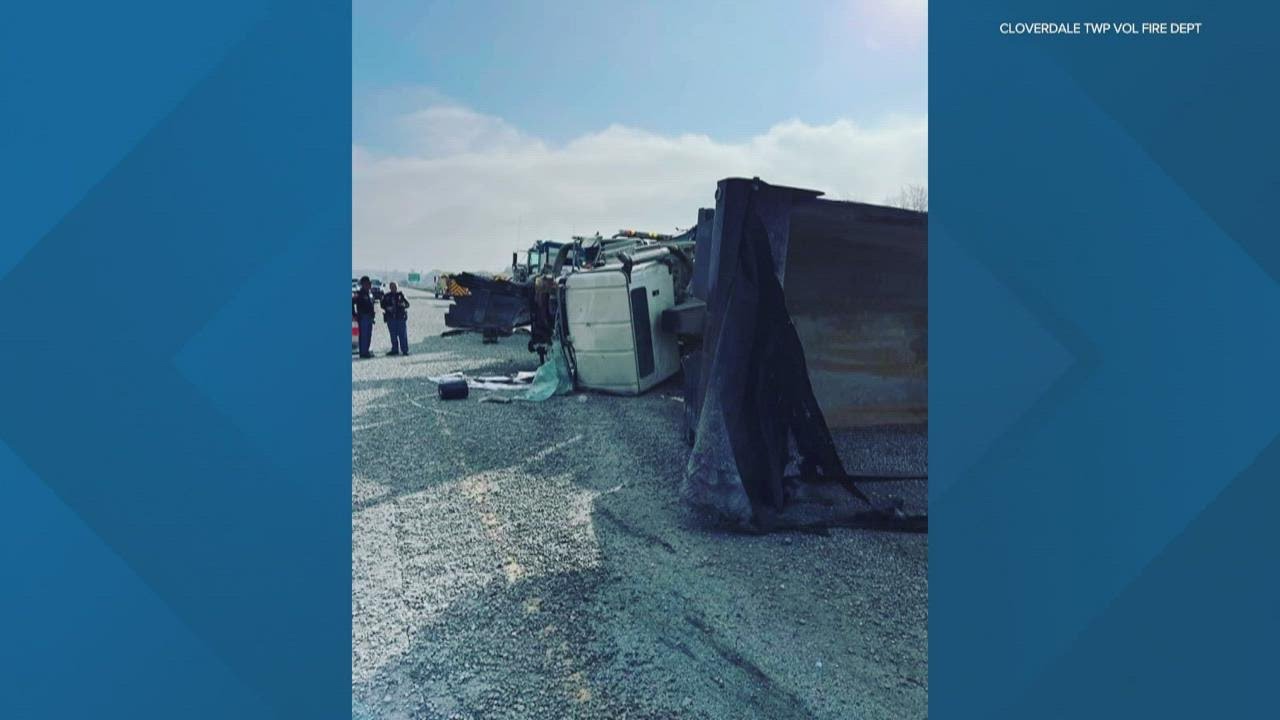 Dump truck driver hurt in I-70 rollover - YouTube
