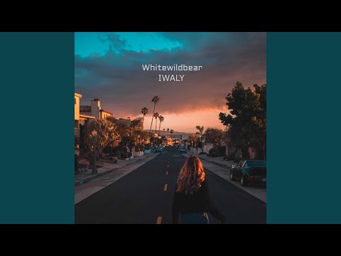 Guarda IWALY su YouTube Guarda IWALY su YouTube