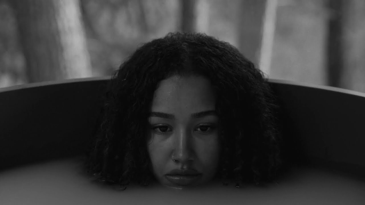 Lou Val - in ur motion (official video)