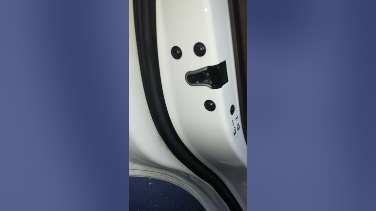 How to put child locks on in an opel vauxhall mokka YouTube