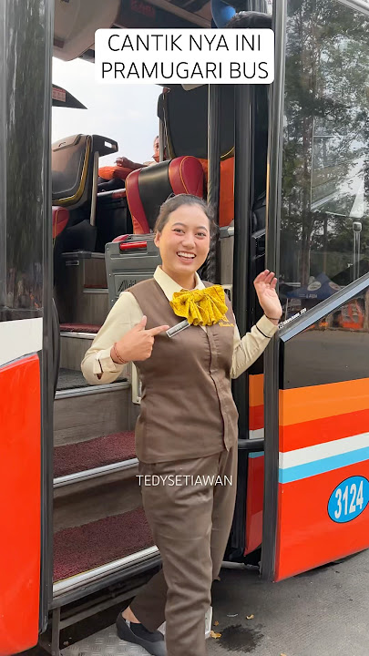 Pramugari bus Rosalia Indah mbak jola