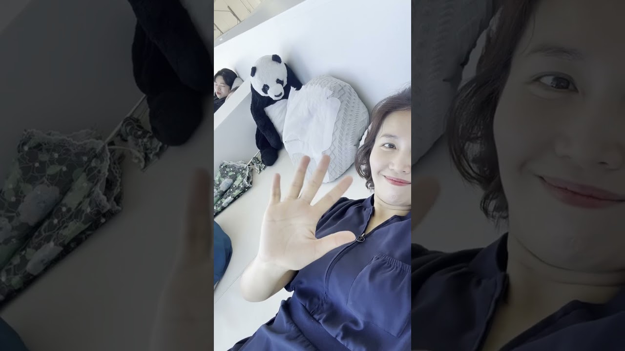 You Can Nap, Eat, and Even Shower at This Busan Café!