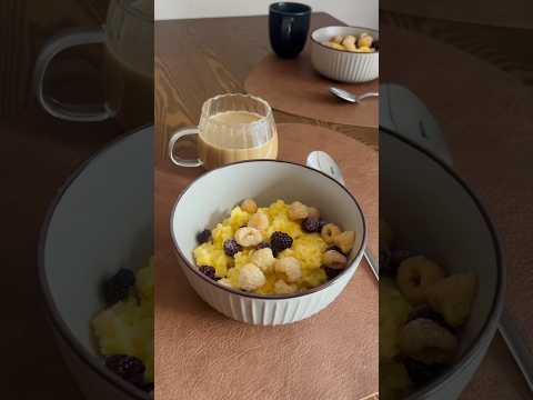 Идея на завтрак 🫐 #каша #ягоды #завтрак #идеяназавтрак #кашасягодами #foodblog #breakfast #cooking