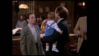 Cheers - Hijo de Frasier en el bar