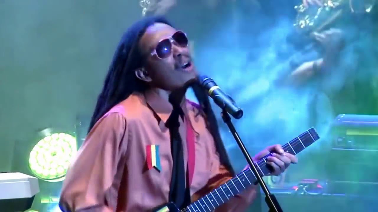 Tarde Gris - Alma Rasta En Vivo Teatro Sucre - YouTube