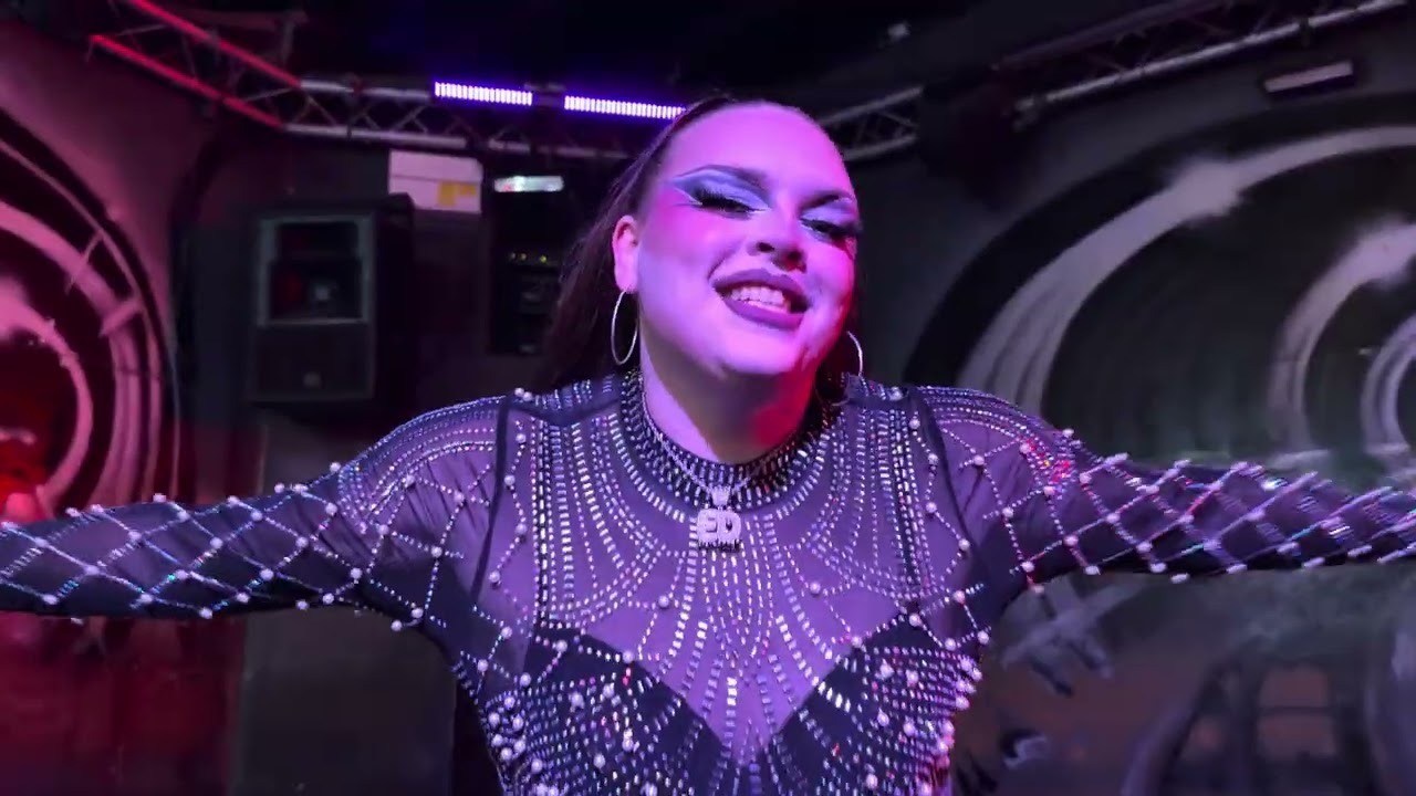 Eve Devine - Hypnotise